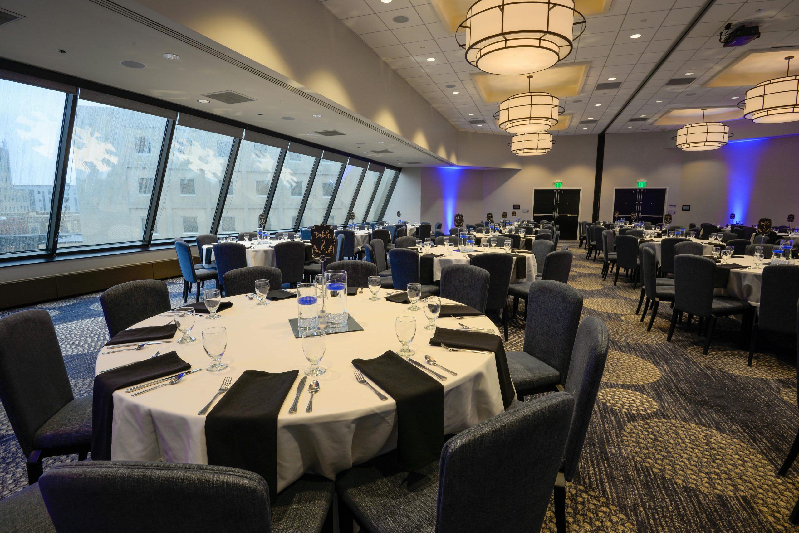 Hotel Lobby Chair Transport Service